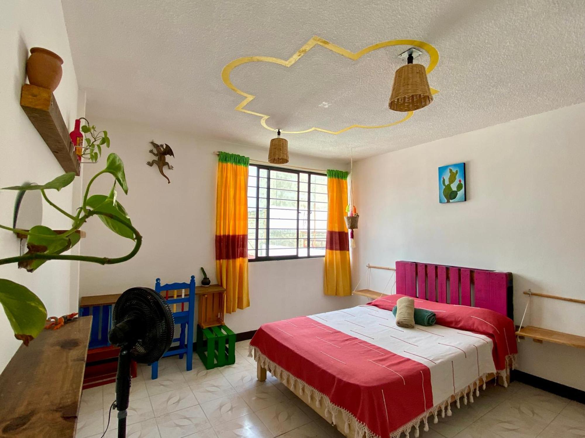 Хостел Casa El Mundo Oaxaca Экстерьер фото